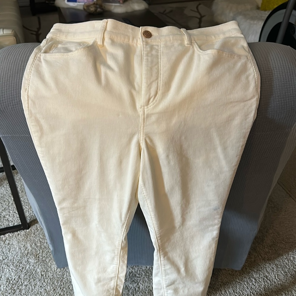 Loft light corduroy soft ivory pants. Size 12P.